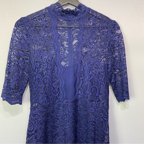 NEW-Express Navy Blue Lace Mock Neck Mid Length Dress sz 8 NEW - Picture 6 of 13